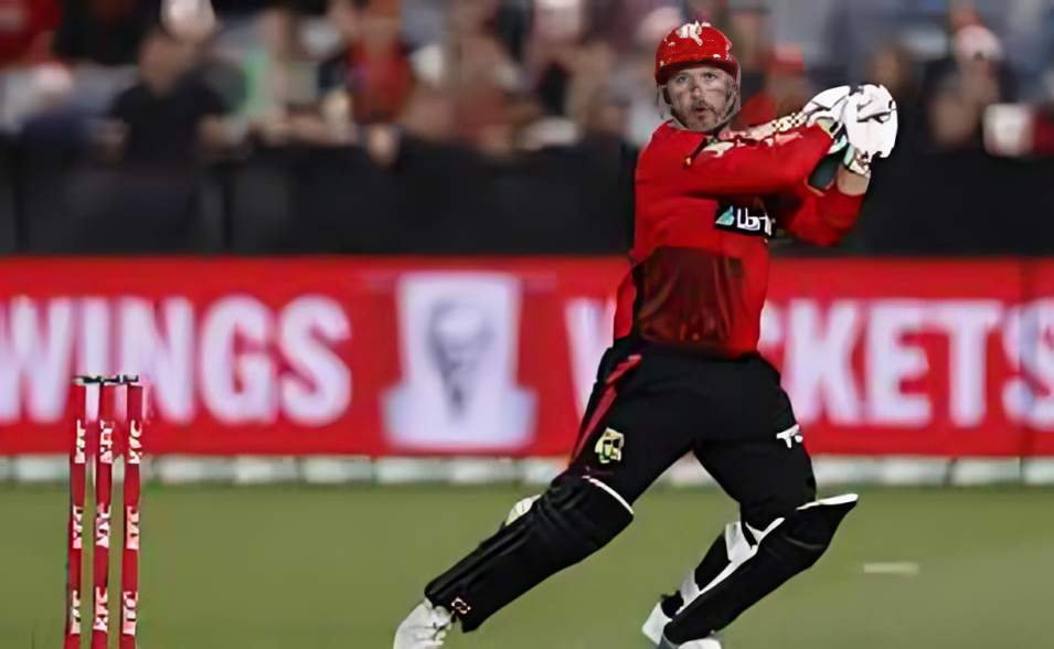 Aaron Finch – 2 centuries