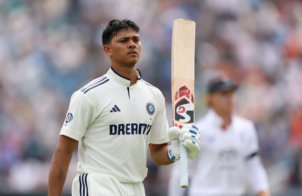 ENG বনাম IND: টেস্টে রাহুল দ্রাবিড় ও বীরেন্দ্র সহবাগের রেকর্ড ছুঁলেন যশস্বী জয়সওয়াল; বিস্তারিত জানুন ভিতরে